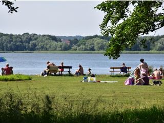 Campingpark Seedorf <br />
<b>Warning</b>:  Undefined variable $ortausgabe in <b>/home/www/camping-book/gastgeber/suchedetails.php</b> on line <b>213</b><br />
 Mecklenburgische Seenplatte Bild 2