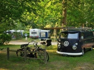 la grande tortue <br />
<b>Warning</b>:  Undefined variable $ortausgabe in <b>/home/www/camping-book/france/gastgeber/suchedetails.php</b> on line <b>212</b><br />
 Centre Bild 2