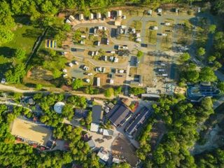 GlampingPark Schloss Thurn <br />
<b>Warning</b>:  Undefined variable $ortausgabe in <b>/home/www/camping-book/gastgeber/suchedetails.php</b> on line <b>110</b><br />
 Fränkische Schweiz Bild 1