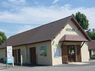 Camping Municipal Saint Paul <br />
<b>Warning</b>:  Undefined variable $ortausgabe in <b>/home/www/camping-book/france/gastgeber/suchedetails.php</b> on line <b>212</b><br />
 Eure Bild 2