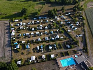 Camping-Paradies  <br />
<b>Warning</b>:  Undefined variable $ortausgabe in <b>/home/www/camping-book/gastgeber/suchedetails.php</b> on line <b>213</b><br />
 Bremen Bild 2