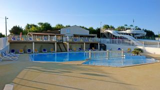 camping les vignes <br />
<b>Warning</b>:  Undefined variable $ortausgabe in <b>/home/www/camping-book/france/gastgeber/suchedetails.php</b> on line <b>212</b><br />
 Charente-Maritime Bild 2