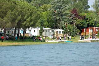 camping du lac de Thoux St Cricq <br />
<b>Warning</b>:  Undefined variable $ortausgabe in <b>/home/www/camping-book/france/gastgeber/suchedetails.php</b> on line <b>212</b><br />
 Gers Bild 2